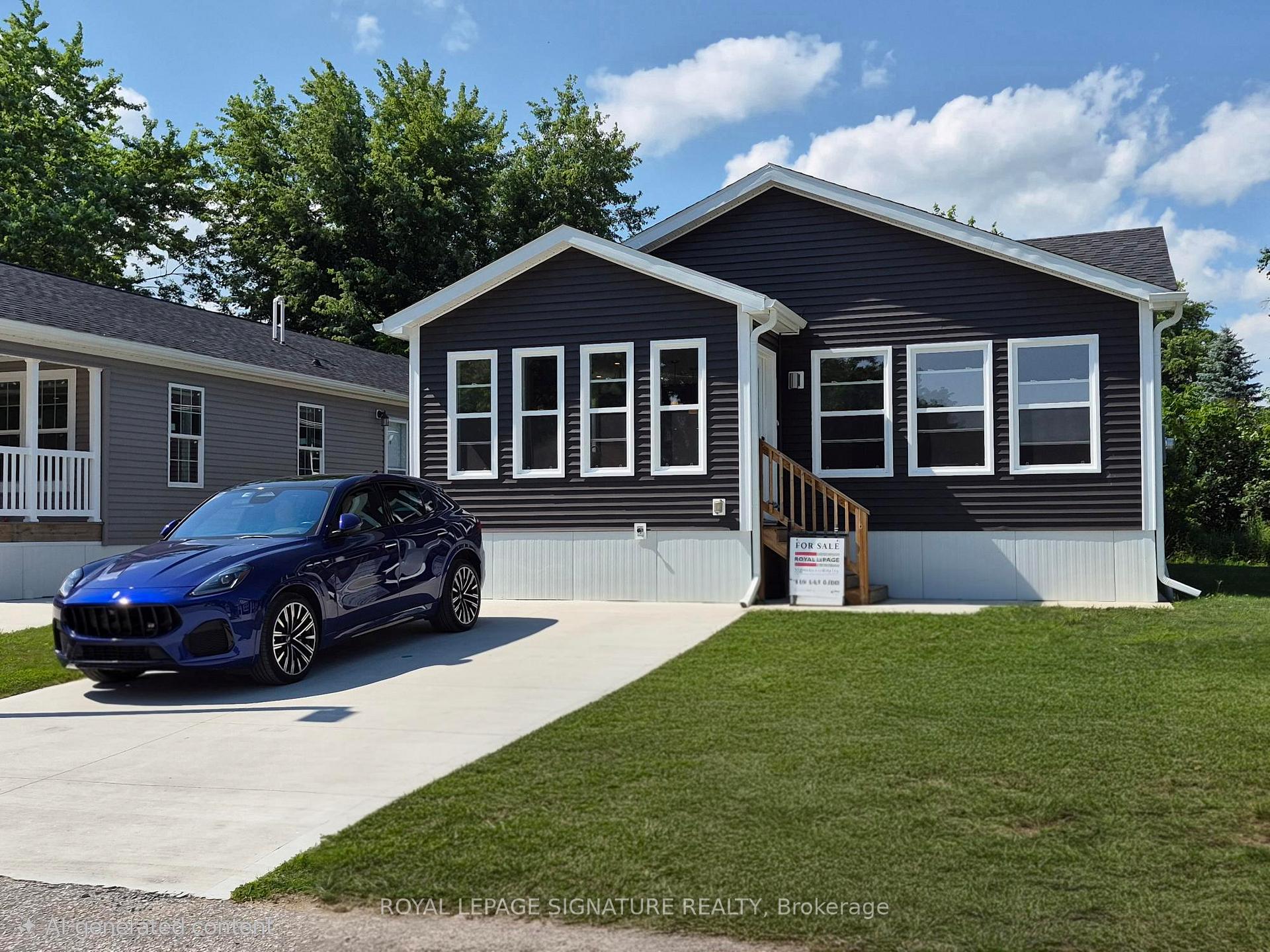 14 Briarwood Place Innisfil Ontario Canada Sale residential Hussain Alhomairy Royal LePage Signature Realty, Brokerage