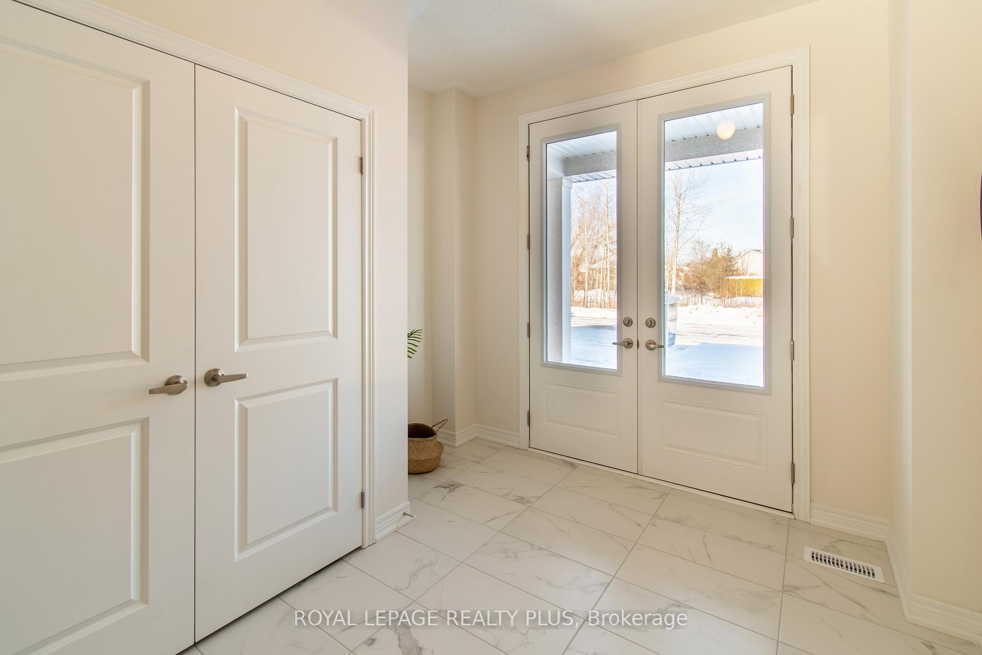 147 Dovedale Drive Georgina Ontario Canada Sale residential Jeffrey Vella Royal LePage Realty Plus, Brokerage*