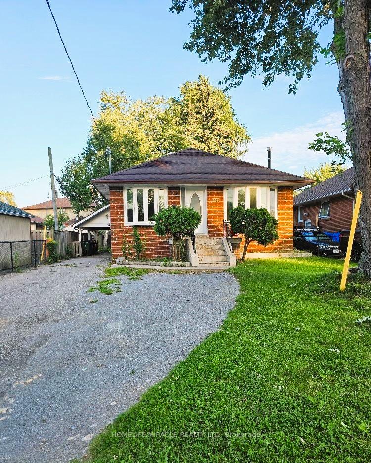 BSMT -1 - 259 Tower Drive Toronto Ontario Canada Rent residential Pankaj Patel HomeLife/Miracle Realty Ltd., Brokerage *