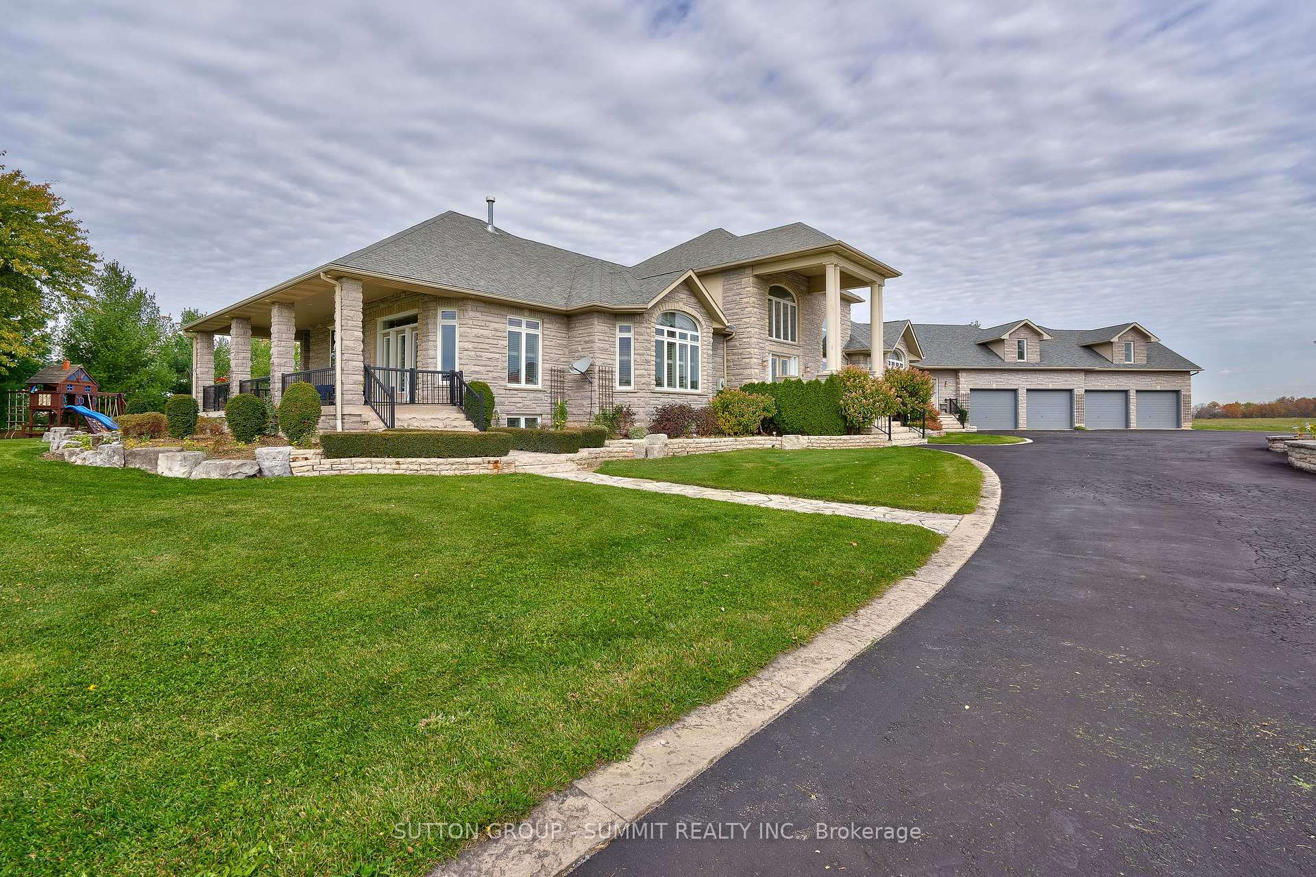 5431 APPLEBY Line Burlington Ontario Canada Sale residential Jeffrey Vella Sutton Group-Summit Realty Inc., Brokerage*