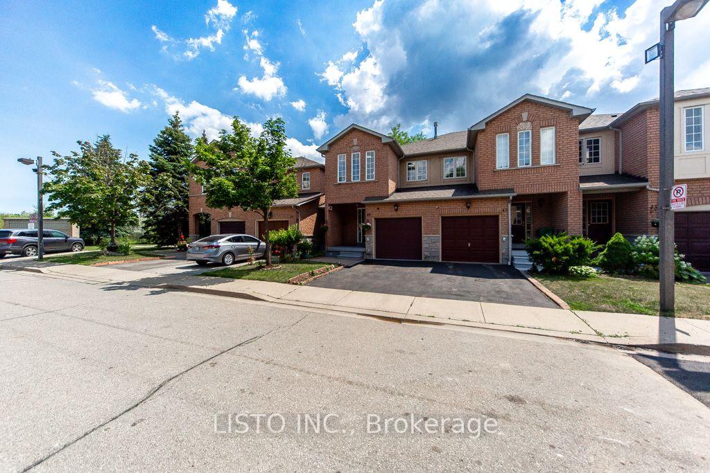 46 - 7115 Rexwood Road Mississauga Ontario Canada Sale residential Parveen Vij CENTURY 21 RED STAR REALTY Inc. Brokerage*