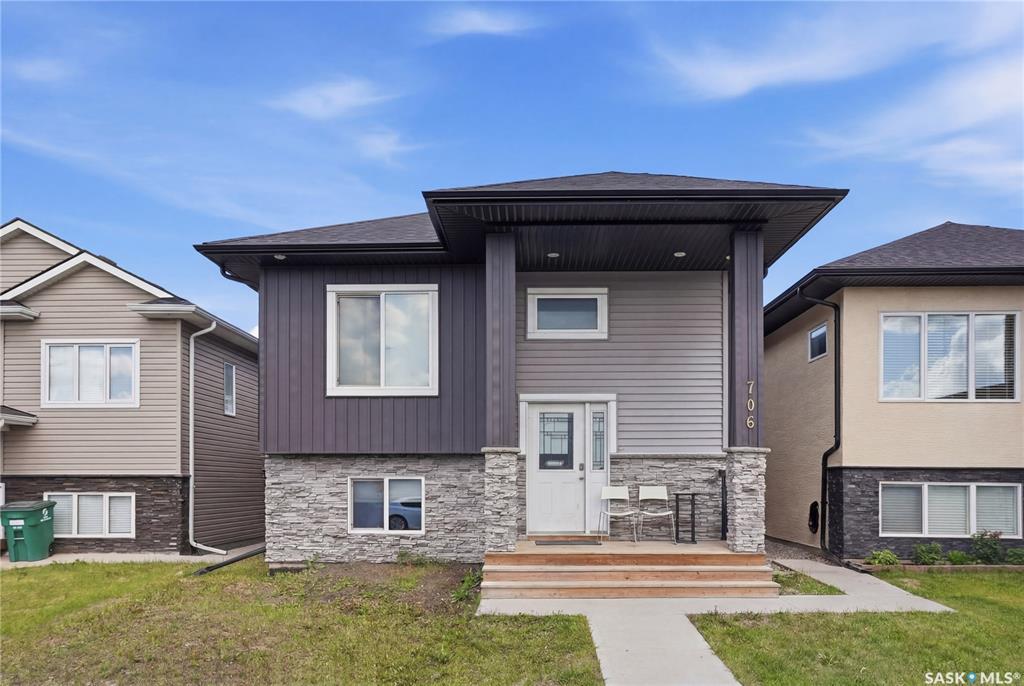 706 Ells LANE Saskatoon Saskatchewan Canada Sale residential Matthew Stefanson Realty Executives Saskatoon