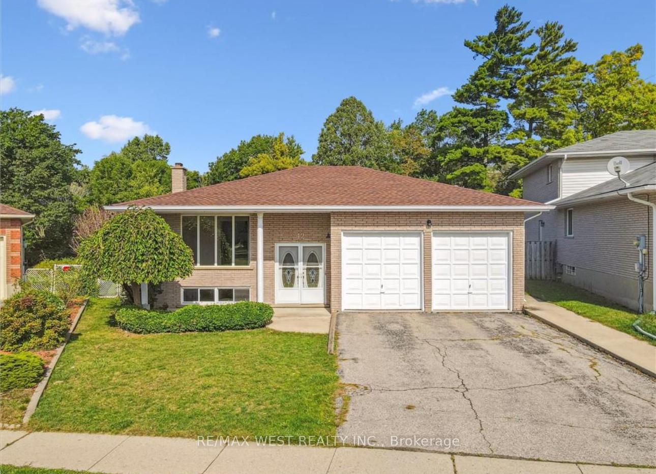 Main - 42 Azores Crescent Cambridge Ontario Canada Rent residential Grace Soares RE/MAX West Realty Inc., Brokerage *