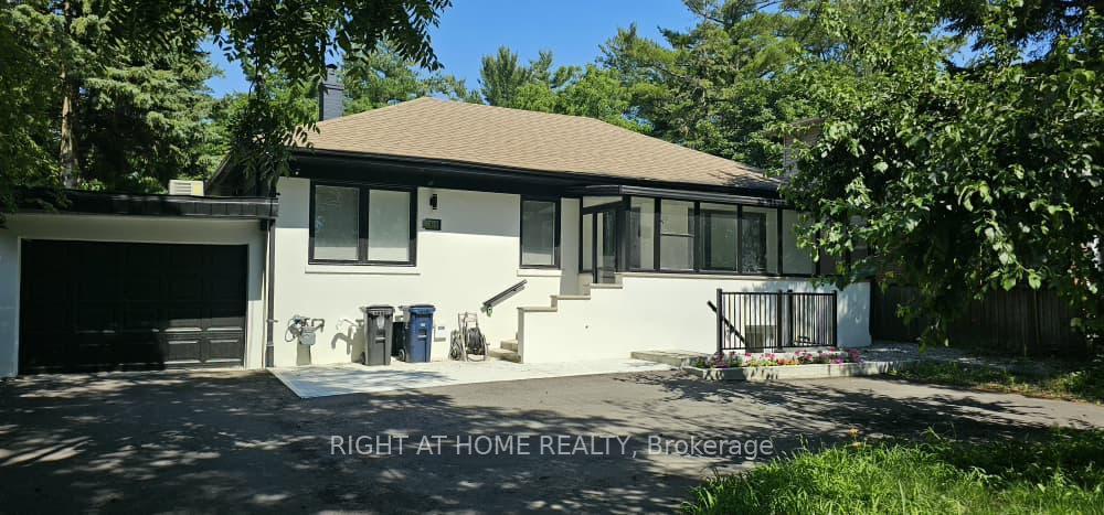 61 Gladys Road Toronto Ontario Canada Rent residential Fari Madani Right at Home Realty, Brokerage*