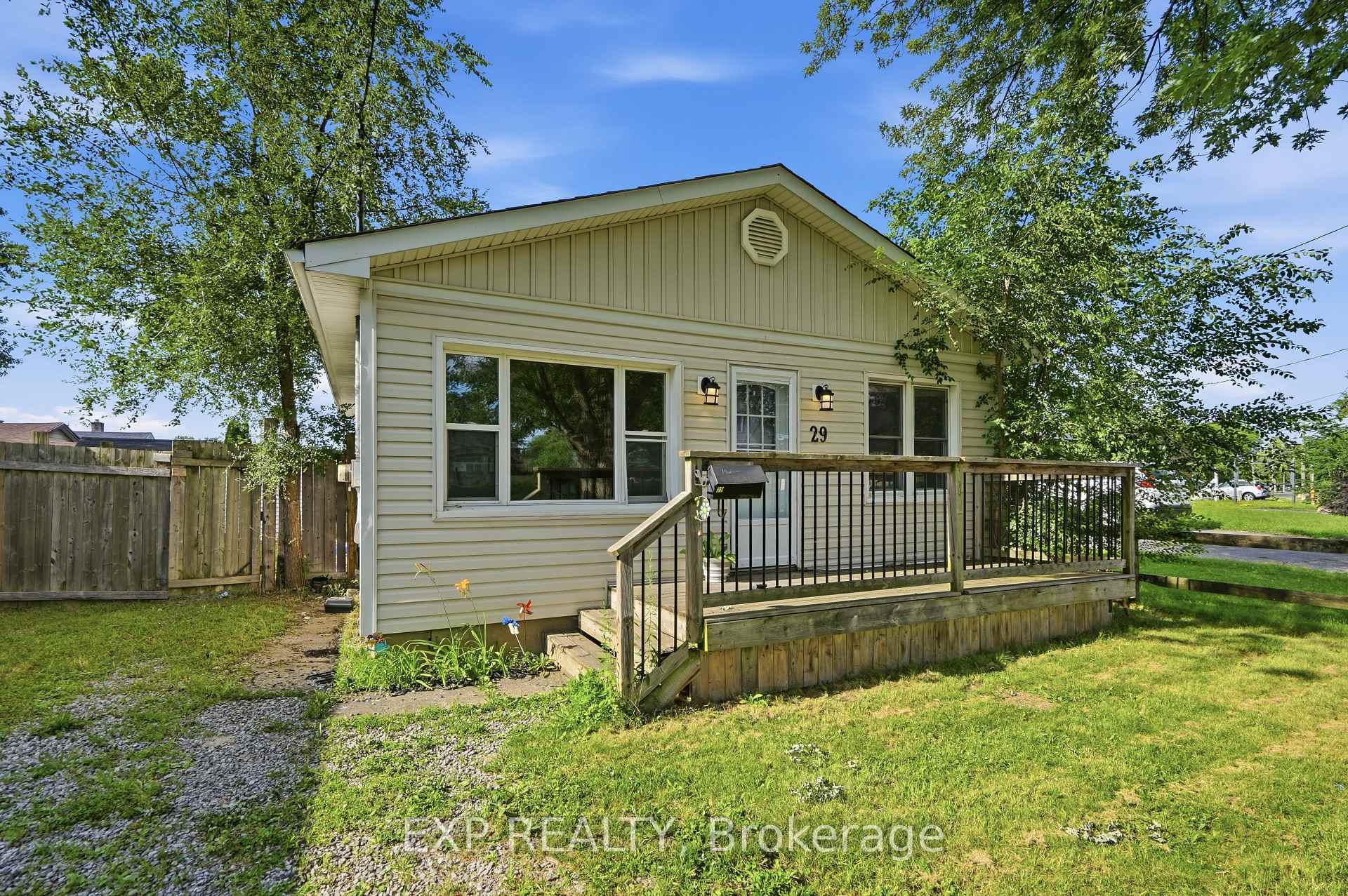 29 Rockwood Avenue St. Catharines Ontario Canada Rent residential Karen McAdam eXp Realty, Brokerage*