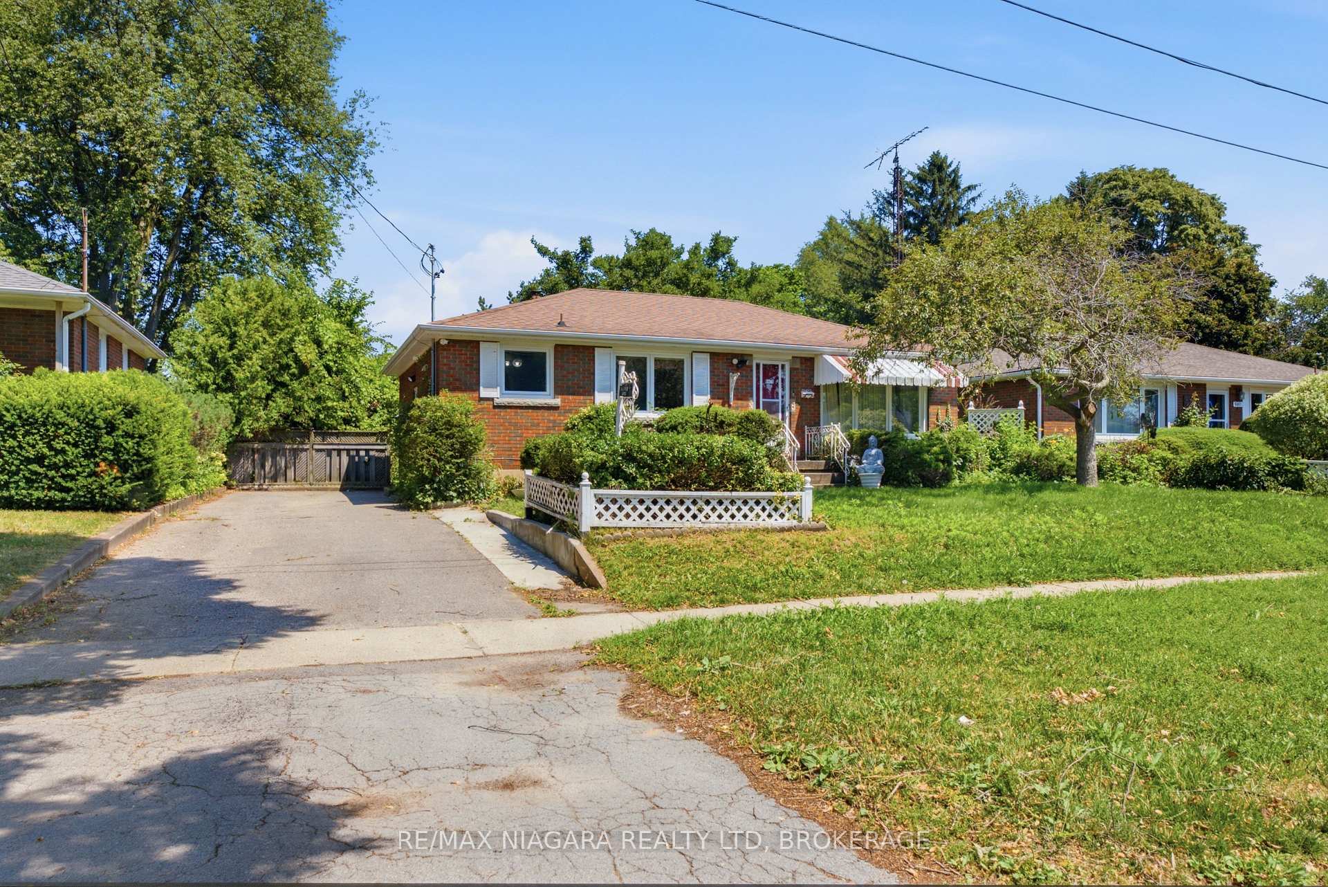 6479 Brock Street Niagara Falls Ontario Canada Sale residential HomeLife All Points Realty Inc., Brokerage*