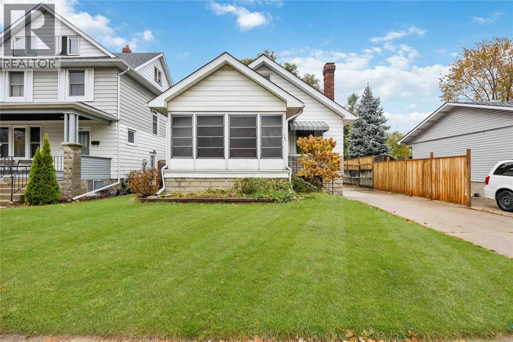 192 PENROSE STREET Sarnia Ontario Canada Sale residential Kevin Thompson RE/MAX PRIME PROPERTIES UNIQUE GROUP, BROKERAGE
