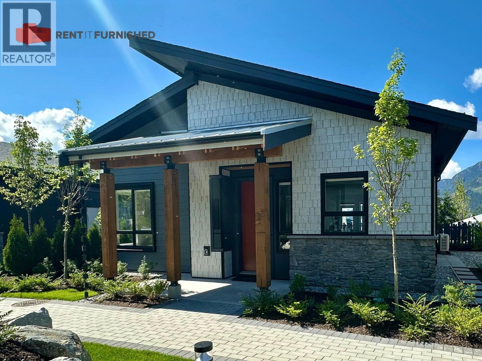 41215 HIGHLINE MEWS Squamish British Columbia Canada Rent residential Will Black RE/MAX Crest Realty, Brokerage*