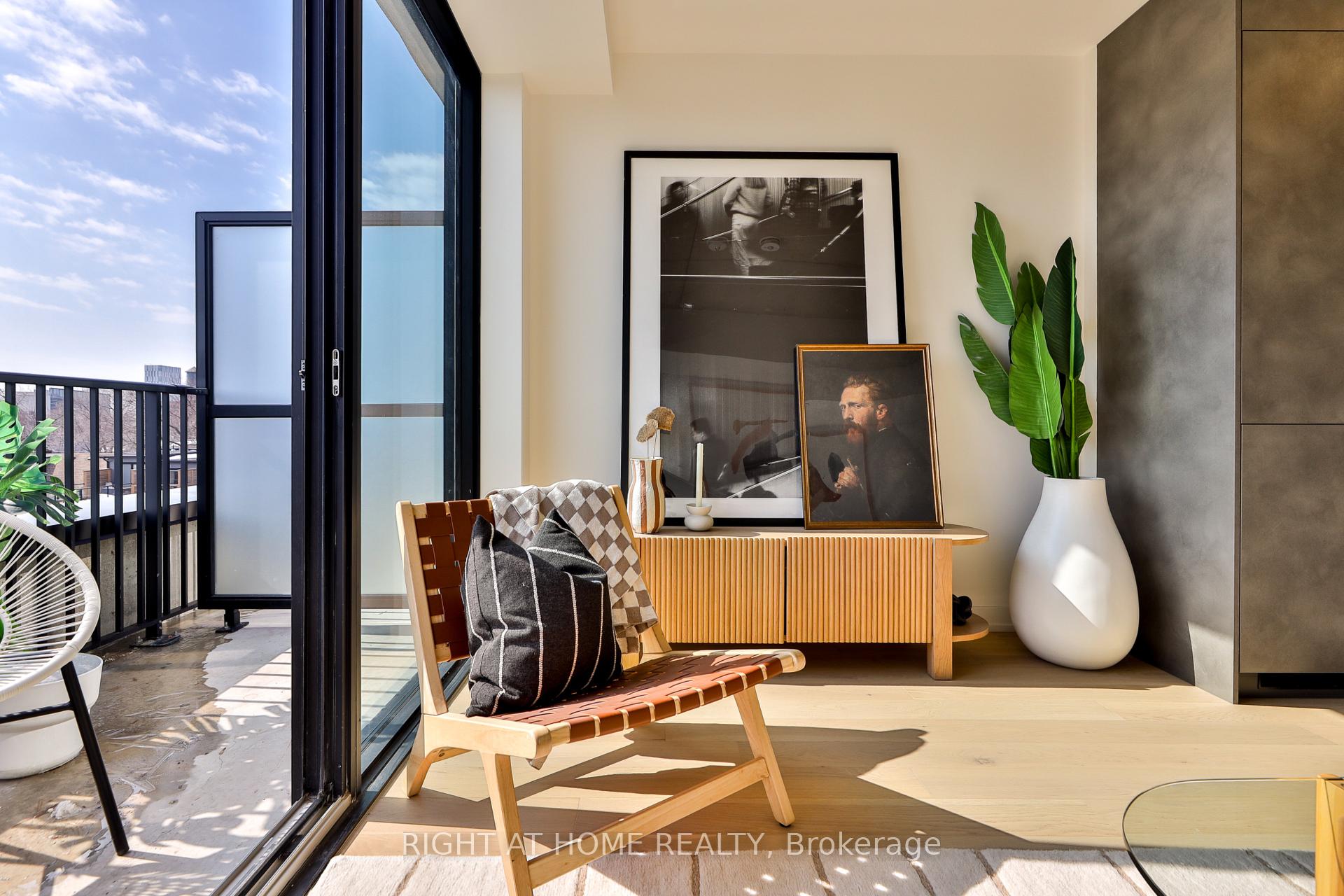 205 - 761 Queen Street E Toronto Ontario Canada Rent residential   Bruce Murray - Real Estate Homeward, Brokerage