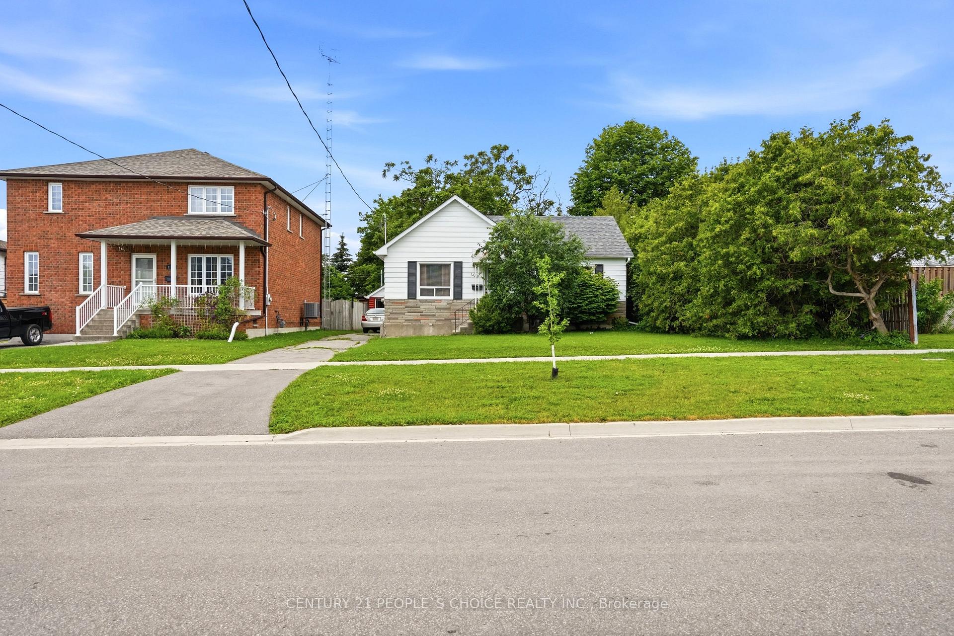 104 Grenfell Street Oshawa Ontario Canada Sale residential Prasad Ari Century 21 Peoples Choice Realty Inc., Brokerage *
