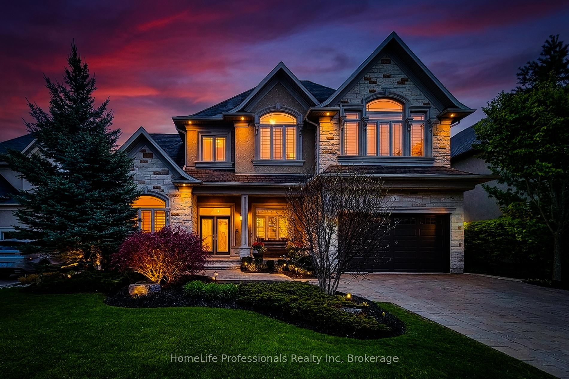 16 Berkshire Place Hamilton Ontario Canada Sale residential Yama Saighani Kingsway Real Estate, Brokerage