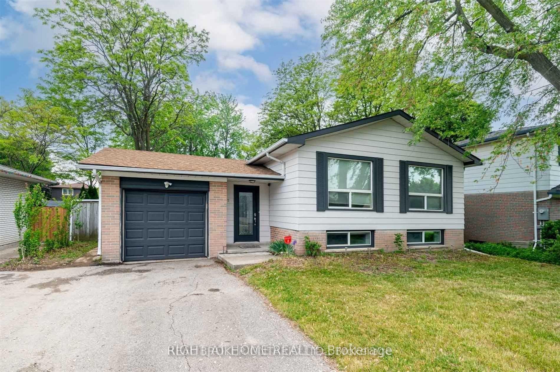 Upper - 5 Caldwell Crescent Brampton Ontario Canada Rent residential Rick Spagnuolo Right at Home Realty, Brokerage*