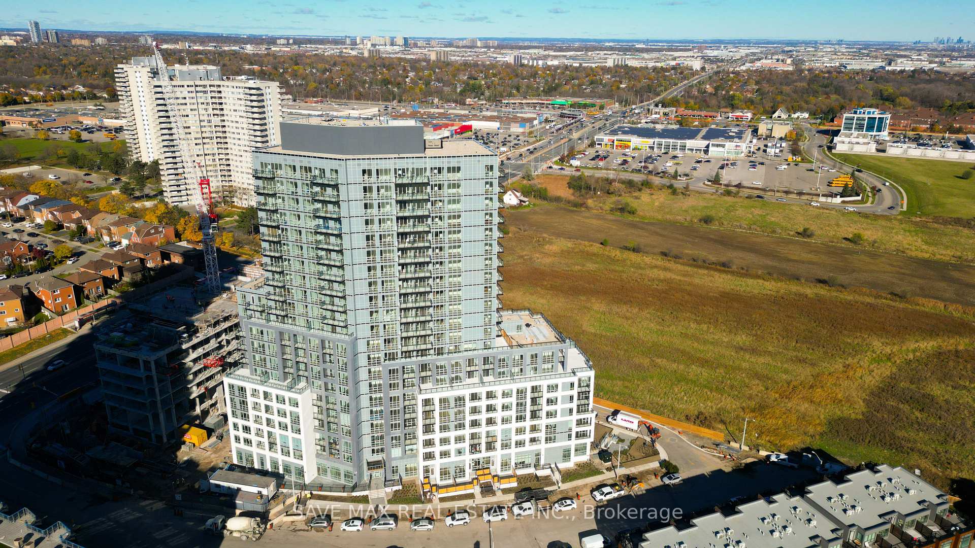 421 - 225 Malta Avenue Brampton Ontario Canada Sale residential   Save Max Real Estate Inc.