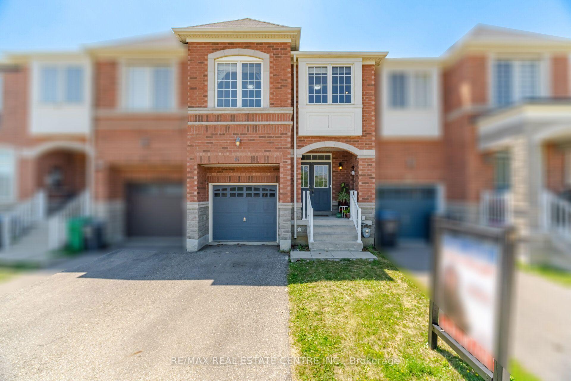 41 Lorenzo Circle Brampton Ontario Canada Sale residential Dave Bassi RE/MAX Real Estate Centre Inc., Brokerage *