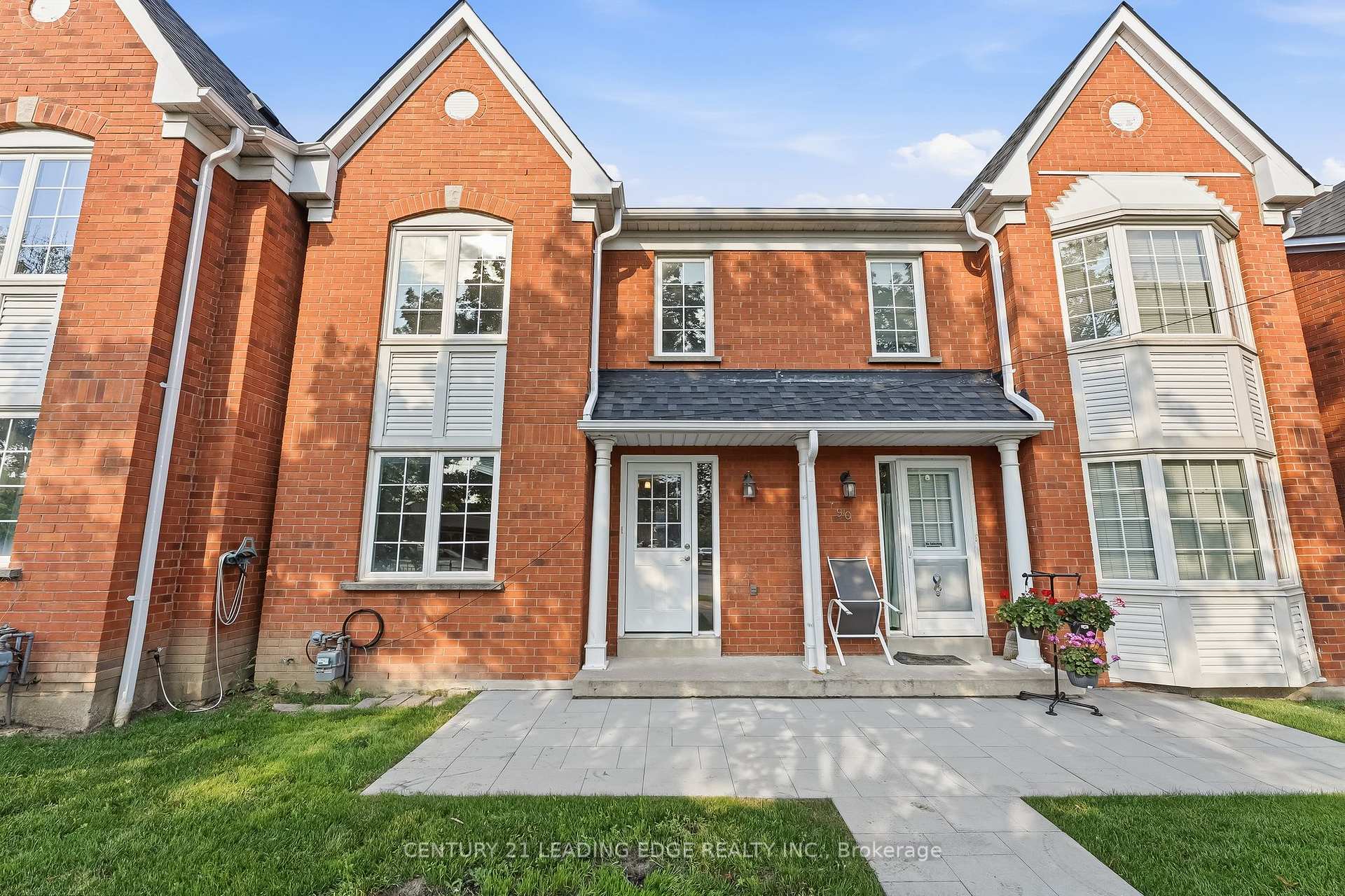 91 - 10 Bassett Boulevard Whitby Ontario Canada Sale residential Ruby Malik HomeLife/Miracle Realty Ltd., Brokerage*