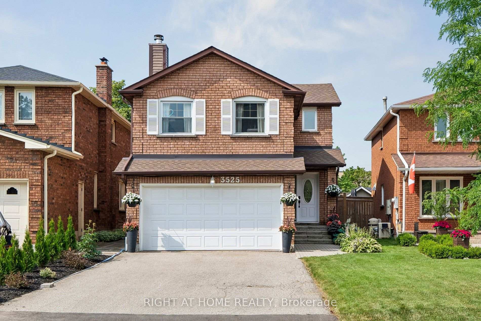 3525 Bertrand Road Mississauga Ontario Canada Sale residential Guido Bernal Right at Home Realty, Brokerage*