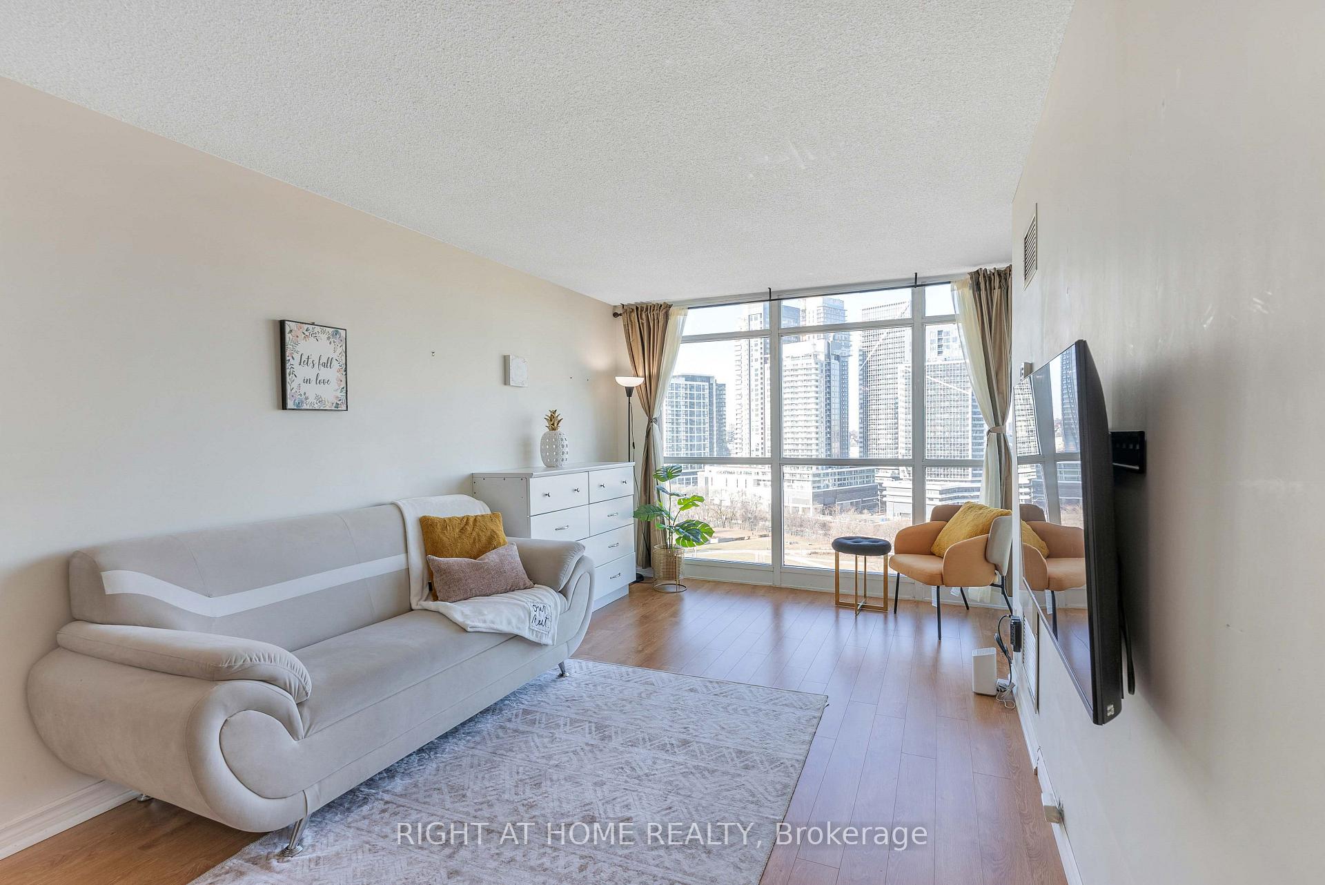 1807 - 231 Fort York Boulevard Toronto Ontario Canada Rent residential Vahid Taheri Right at Home Realty, Brokerage*