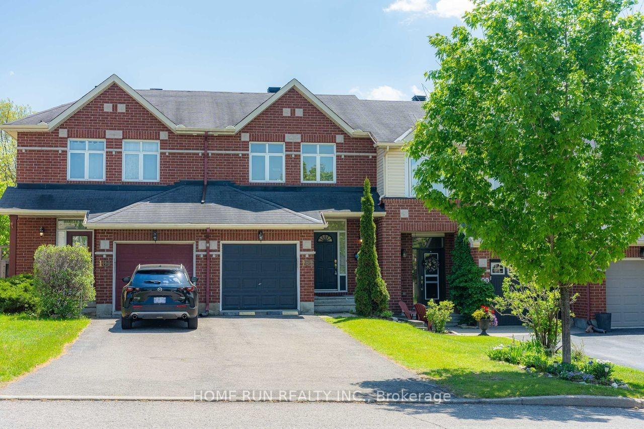 102 Kimberwick Crescent Ottawa Ontario Canada Sale residential Christiane Lafleur RE/MAX HALLMARK REALTY GROUP Brokerage *