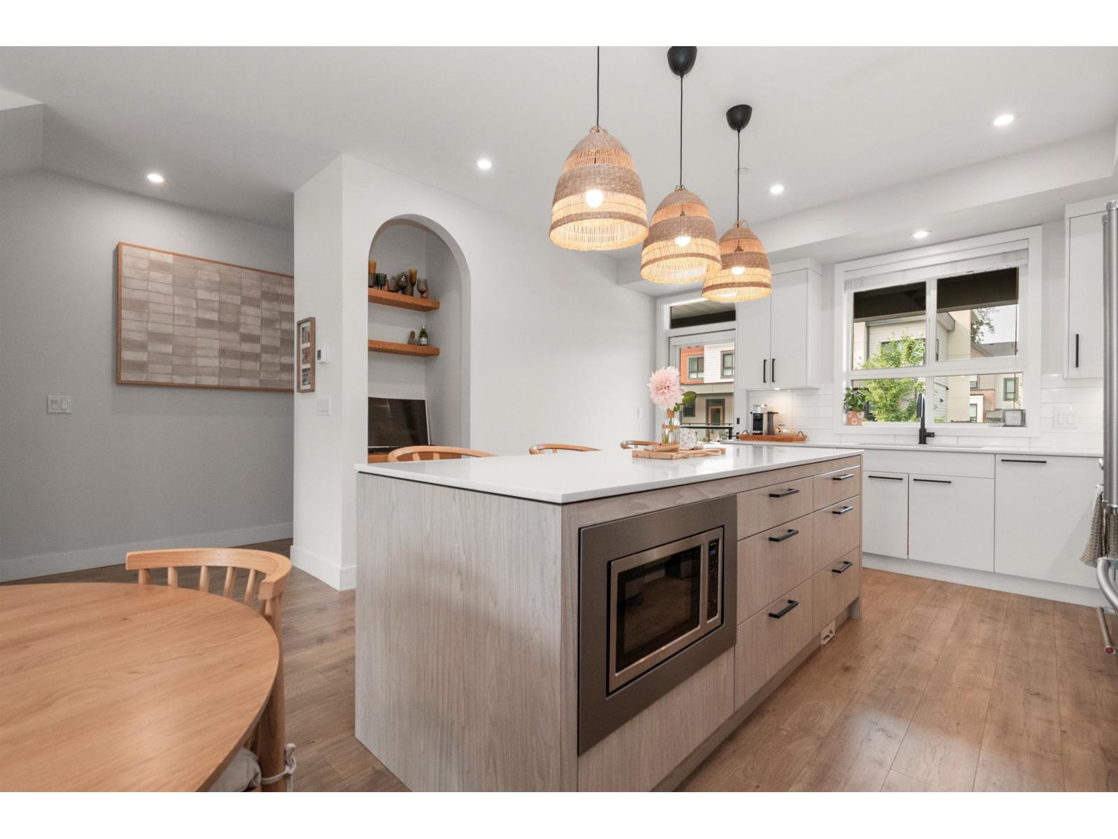 41 45500 CAMPUS DRIVE|Garrison C Chilliwack British Columbia Canada Sale residential Joe Macaulay Pathway Executives Realty Inc.