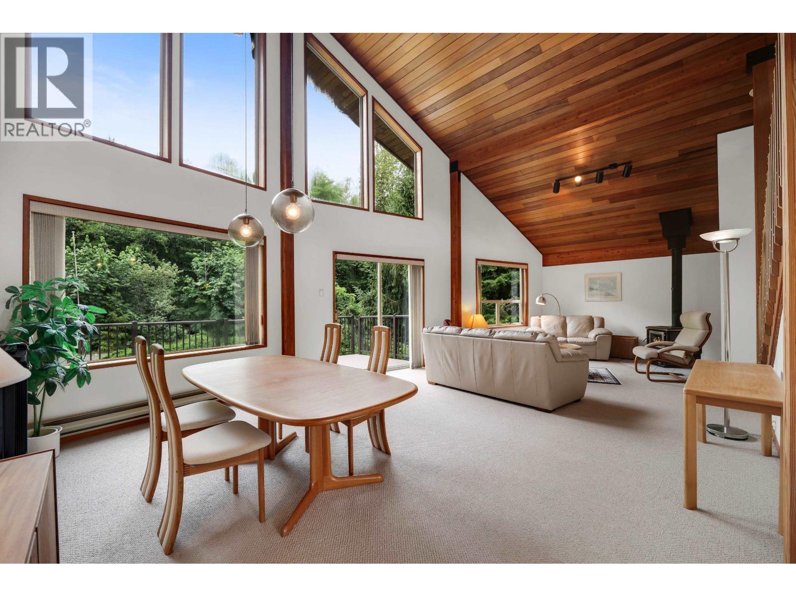 1464 MAPLE CRESCENT Squamish British Columbia Canada Sale residential Will Black RE/MAX Crest Realty, Brokerage*