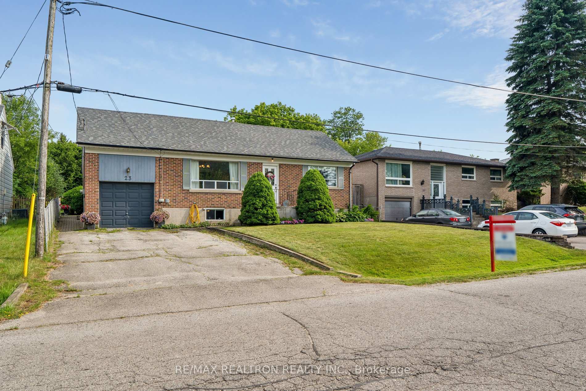 23 George Street Richmond Hill Ontario Canada Sold residential Maria Mitchell RE/MAX Realtron Realty, Inc. Brokerage*