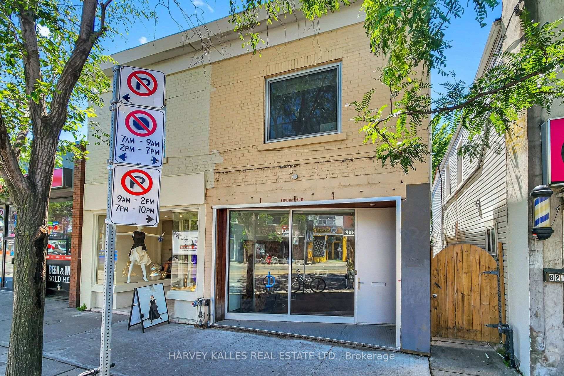 819 Dundas Street W Toronto Ontario Canada Sale commercial Abhishek Gupta Executive Real Estate Services Ltd., Brokerage*