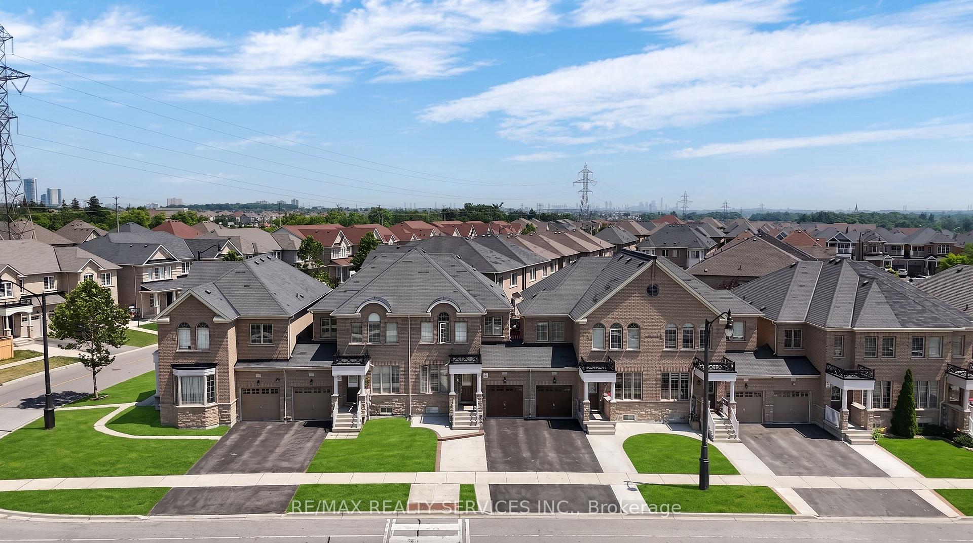 109 Bonnie Braes Drive N Brampton Ontario Canada Sale residential Rich Copley RE/MAX Realty Services Inc., Brokerage*