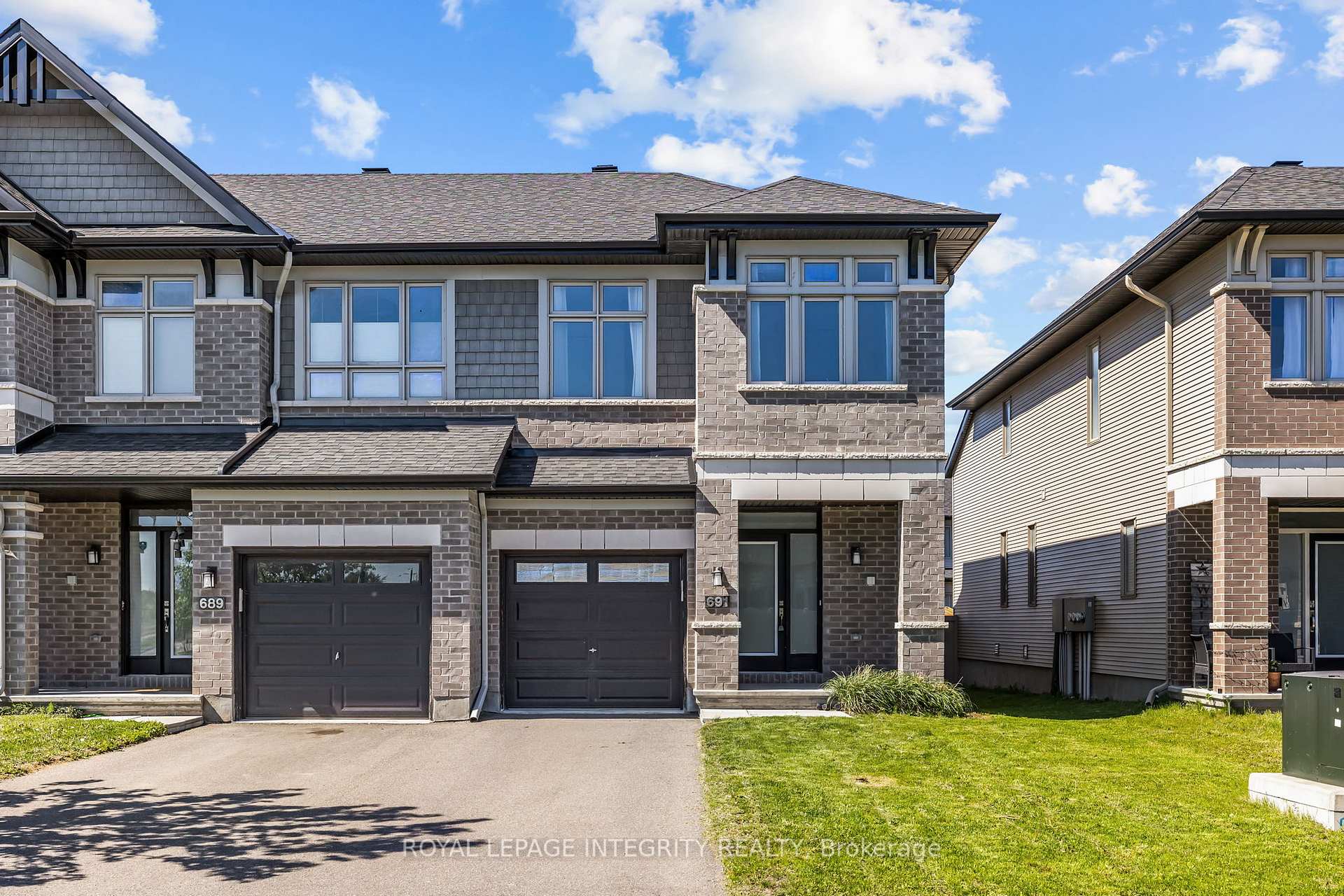 691 Capricorn Circle Ottawa Ontario Canada Rent residential Sorin Vaduva ROYAL LEPAGE INTEGRITY REALTY, BROKERAGE