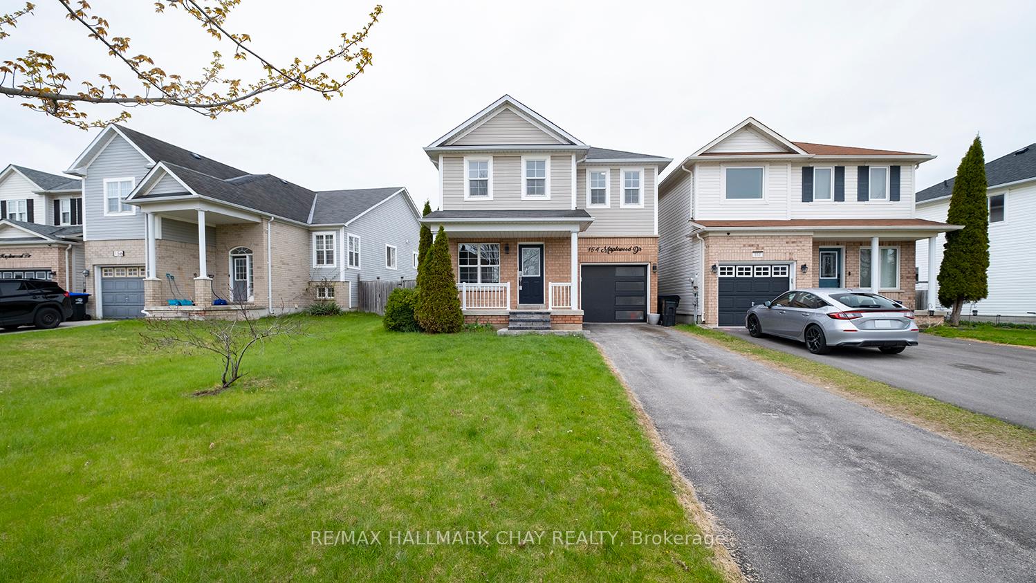 154 Maplewood Drive Essa Ontario Canada Sale residential Deanna Cerovina RE/MAX Hallmark Chay Realty, Brokerage