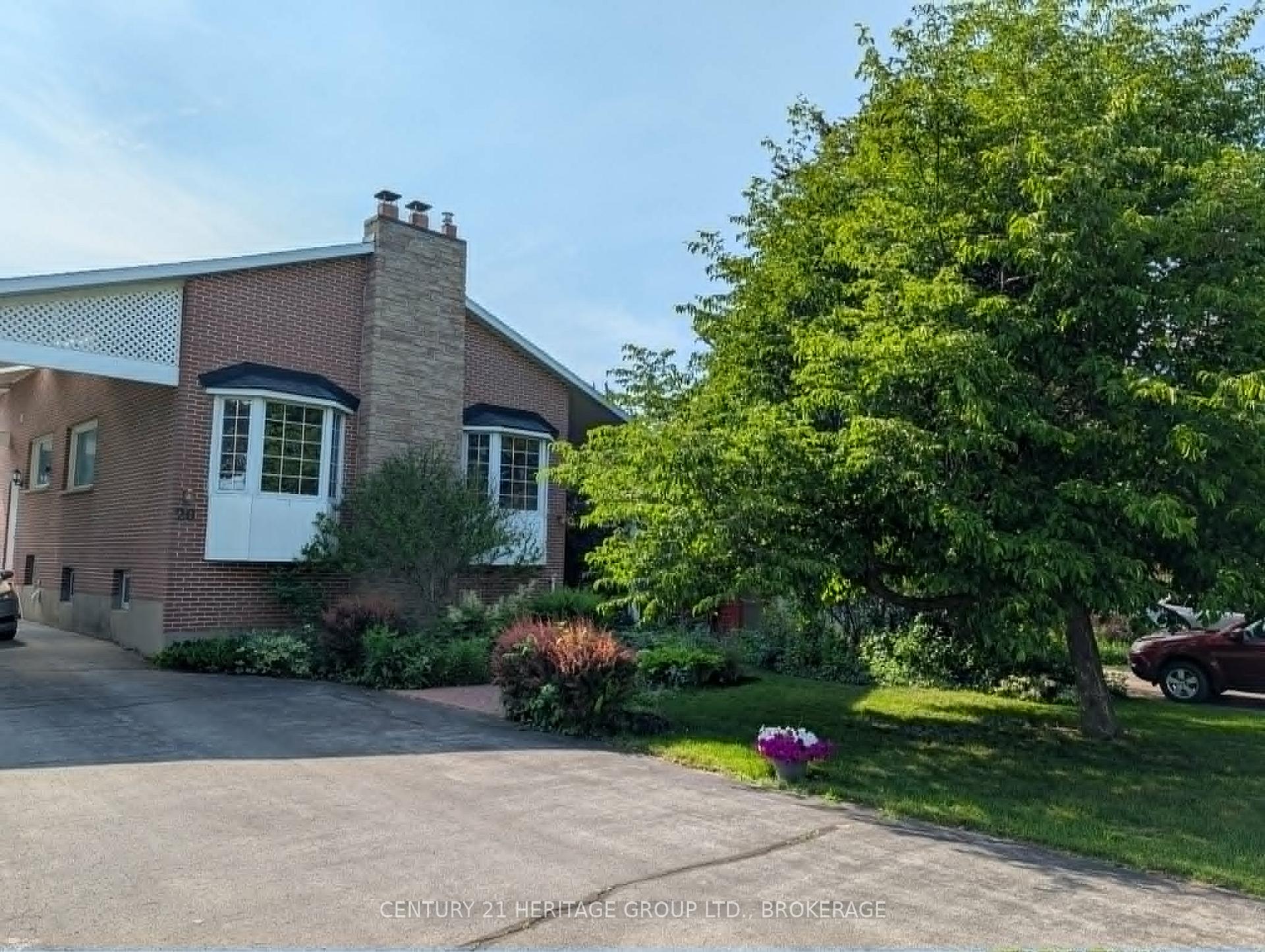 20 Oakridge Avenue Kingston Ontario Canada Sale residential Mark Pruefer Sutton Group - Masters Realty Inc., Brokerage*
