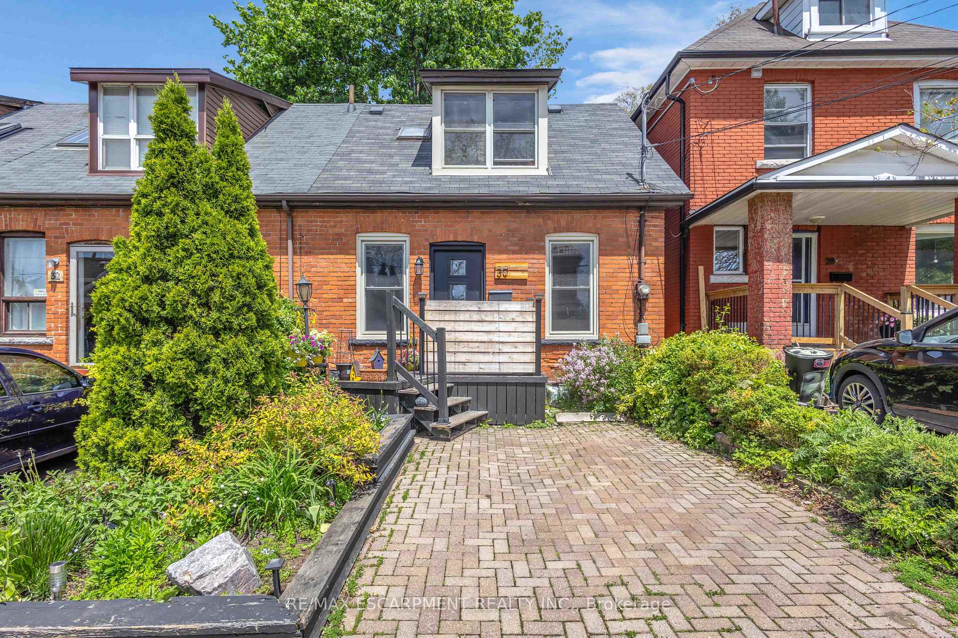 30 Sunset Avenue Hamilton Ontario Canada Sale residential   The Kazan Realty Group