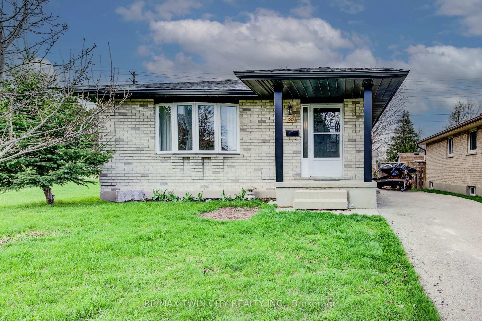 183 Dinison Crescent Kitchener Ontario Canada Sale residential TEAM MIRO PEAK REALTY LTD. BROKERAGE*