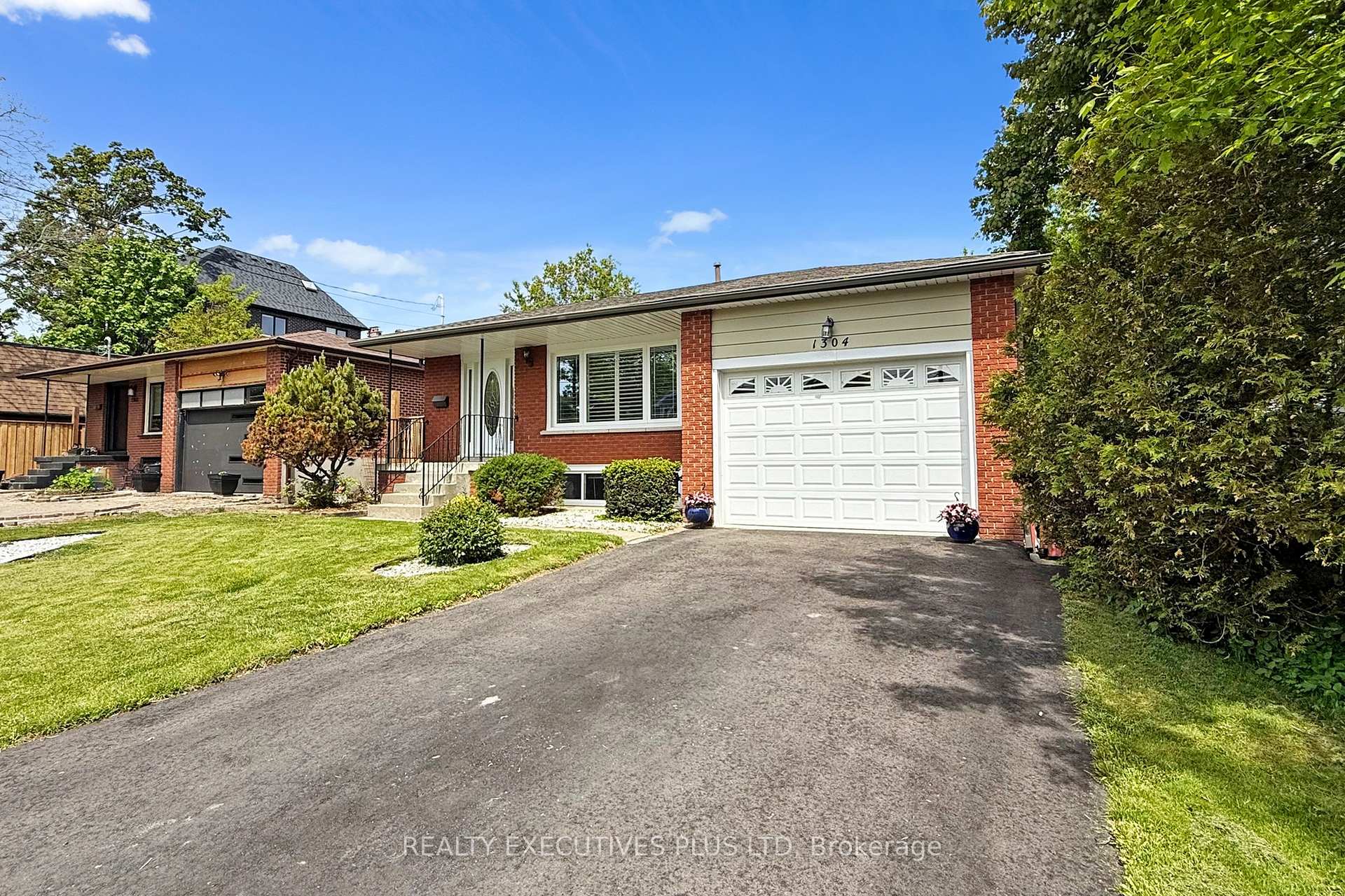 1304 Wharf Street Pickering Ontario Canada Sold residential John Bowen, CET, SREA Realty Executives Plus Ltd. Brokerage*