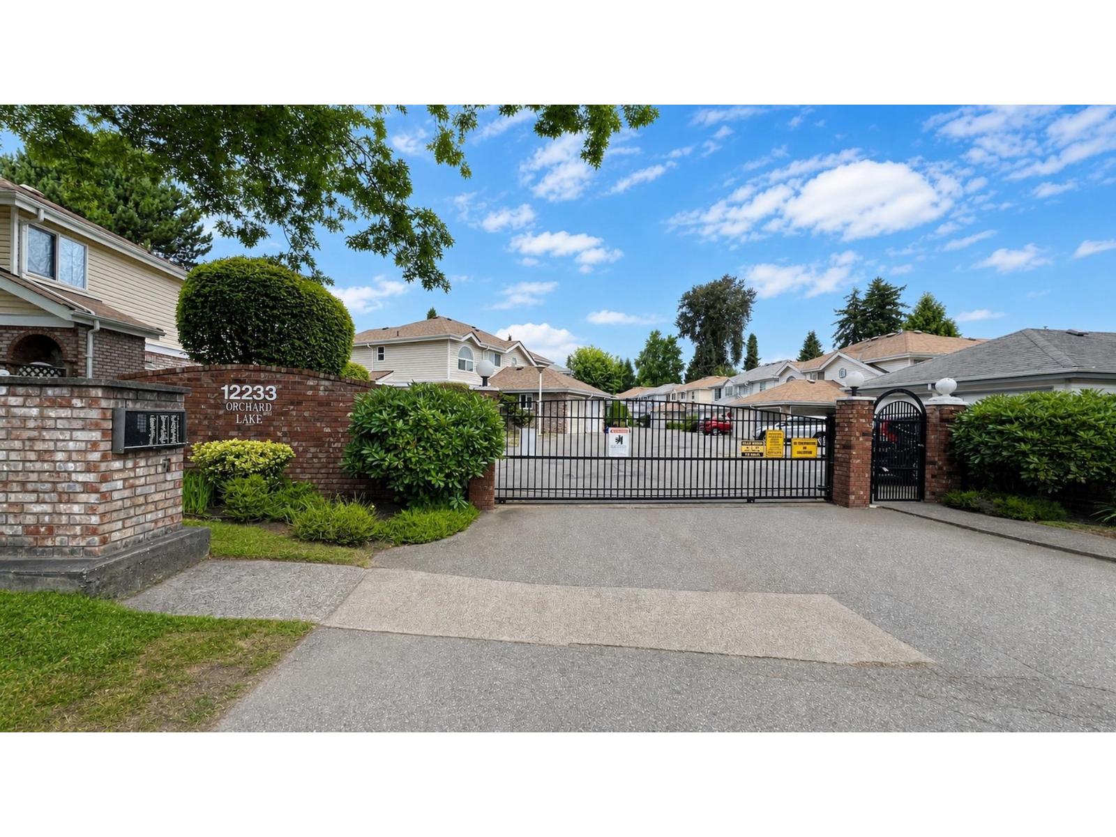 105 12233 92 AVENUE Surrey British Columbia Canada Sale residential Renée Kehayas Team 3000 Realty Ltd.