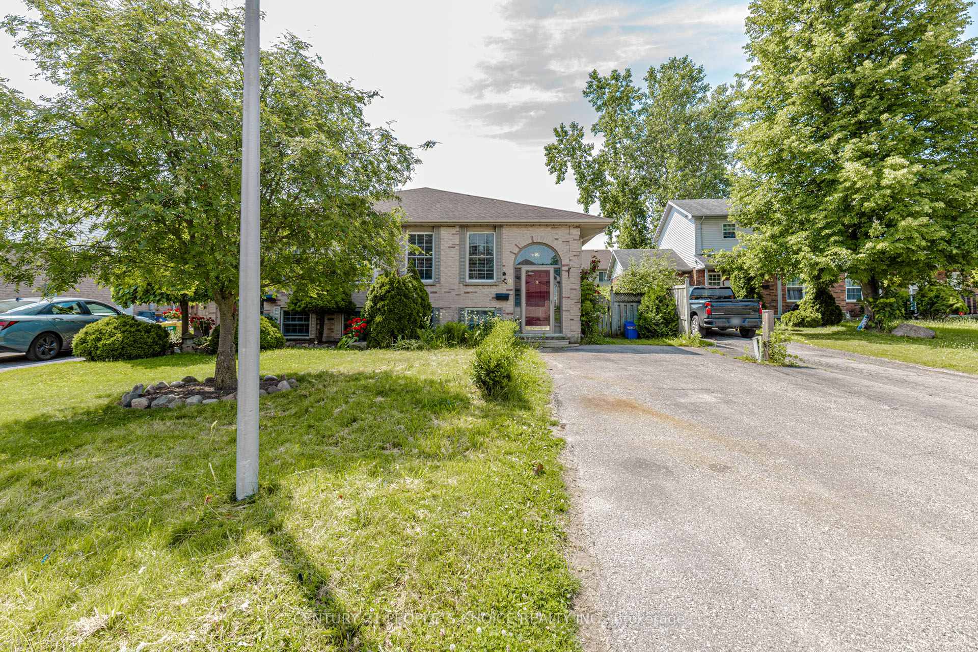 29 Julia Court London East Ontario Canada Sale residential Prasad Ari Century 21 Peoples Choice Realty Inc., Brokerage *