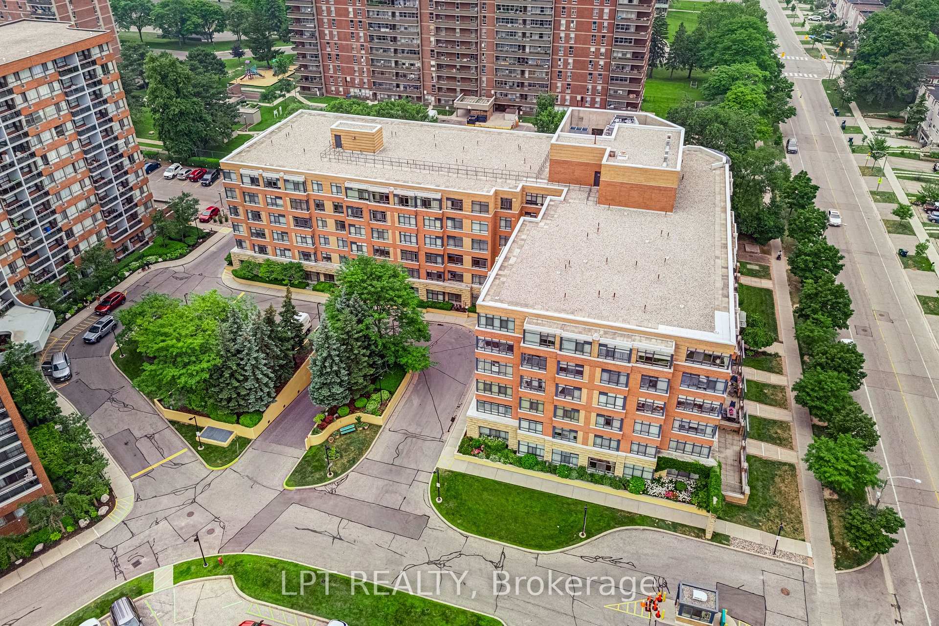 216 - 115 Bonis Avenue Toronto Ontario Canada Sale residential Ruby Malik HomeLife/Miracle Realty Ltd., Brokerage*