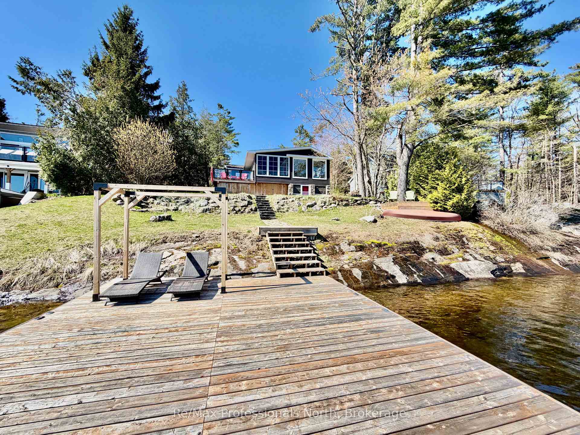 2 - 550 Sixth Street Gravenhurst Ontario Canada Sale residential Becky Spencer Keller Williams Experience Realty, Brokerage*