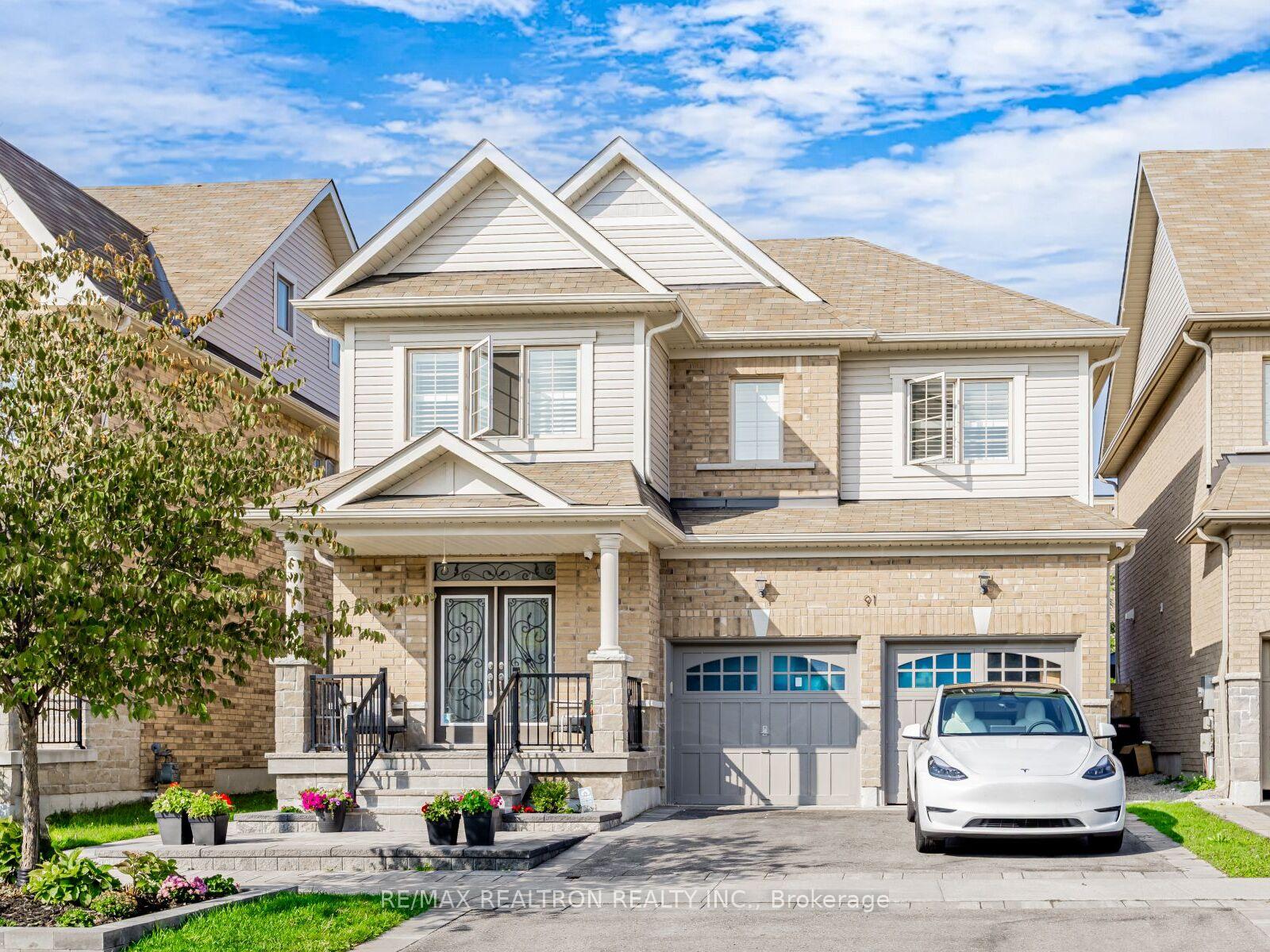 91 MCROBERTS Crescent Clarington Ontario Canada Rent residential Thiru Nirahulan RE/MAX REALTRON REALTY INC., BROKERAGE*