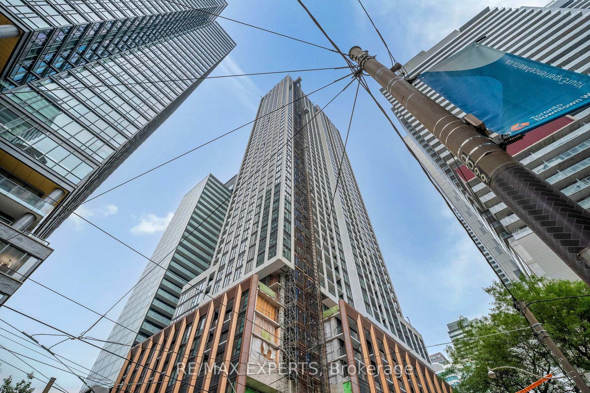 1028 - 400 King Street Toronto Ontario Canada Rent residential   Reza Talebi Team RE/MAX Realtron Realty Inc. Brokerage