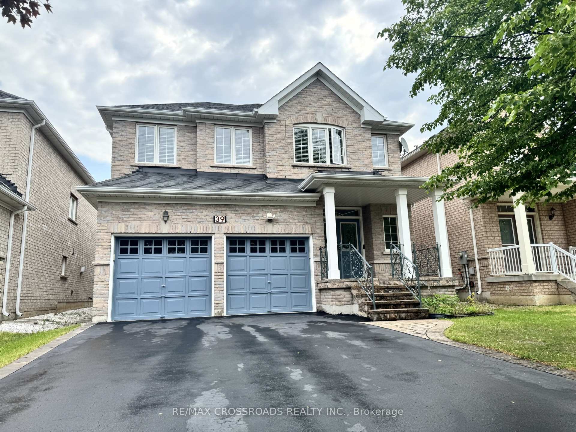 39 Pantano Drive Vaughan Ontario Canada Sale residential Wazir Khoja RE/MAX CROSSROADS REALTY INC. Brokerage