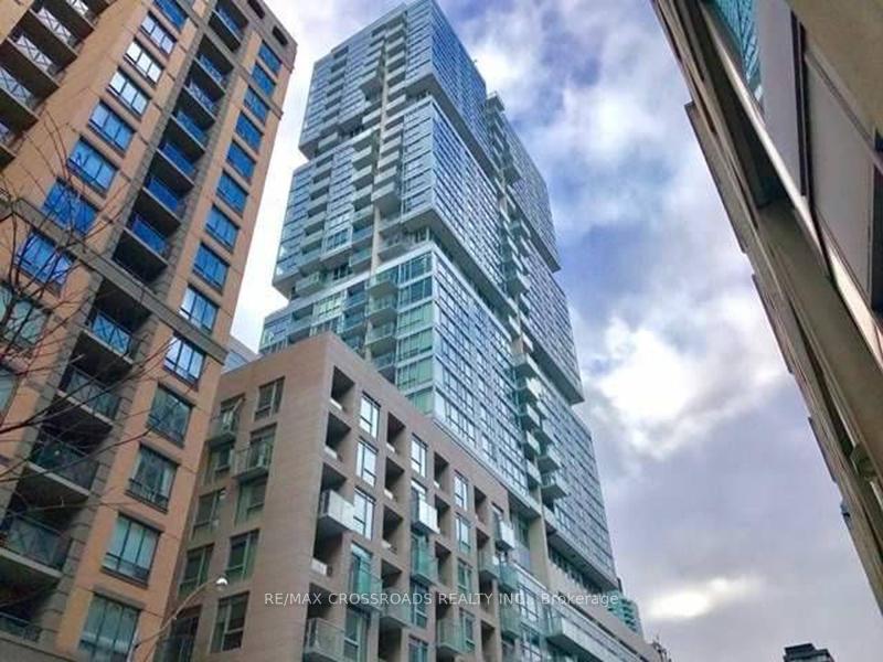 1708 - 199 Richmond Street W Toronto Ontario Canada Sale residential Wazir Khoja RE/MAX CROSSROADS REALTY INC. Brokerage