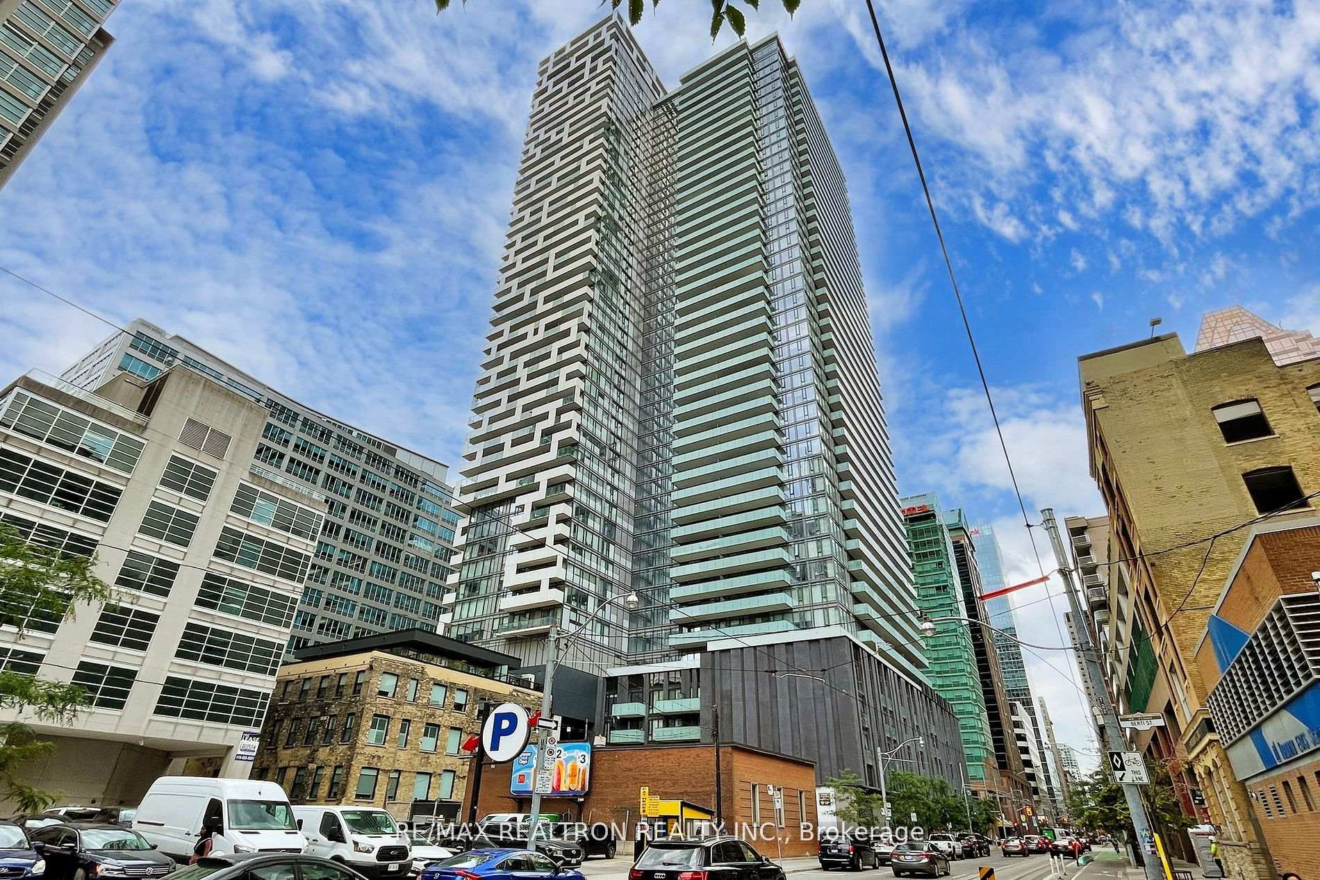 2809 - 25 Richmond Street E Toronto Ontario Canada Rent residential The Condo Experts RE/MAX Millennium Real Estate, Brokerage*