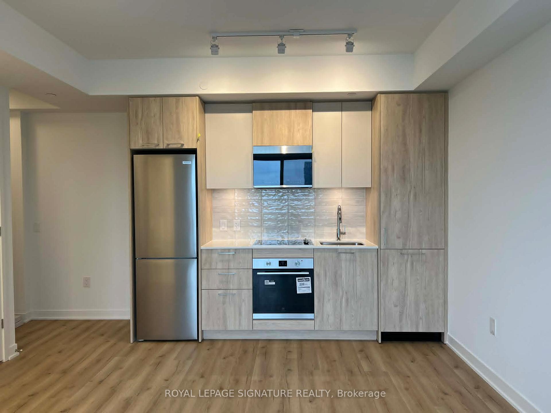 2309 - 10 Oak Street Toronto Ontario Canada Rent residential Dhritiman Roy Royal LePage Signature Realty, Brokerage *