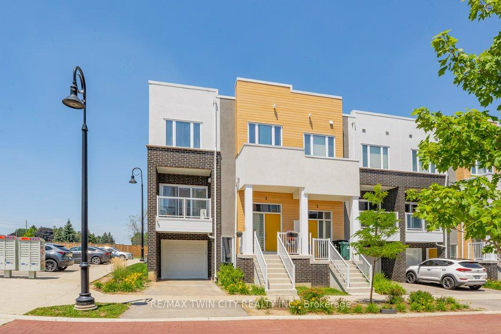 3 Visionary Avenue Kitchener Ontario Canada Sale residential Frieda Kotsopoulos RE/MAX Twin City Realty Inc., Brokerage *