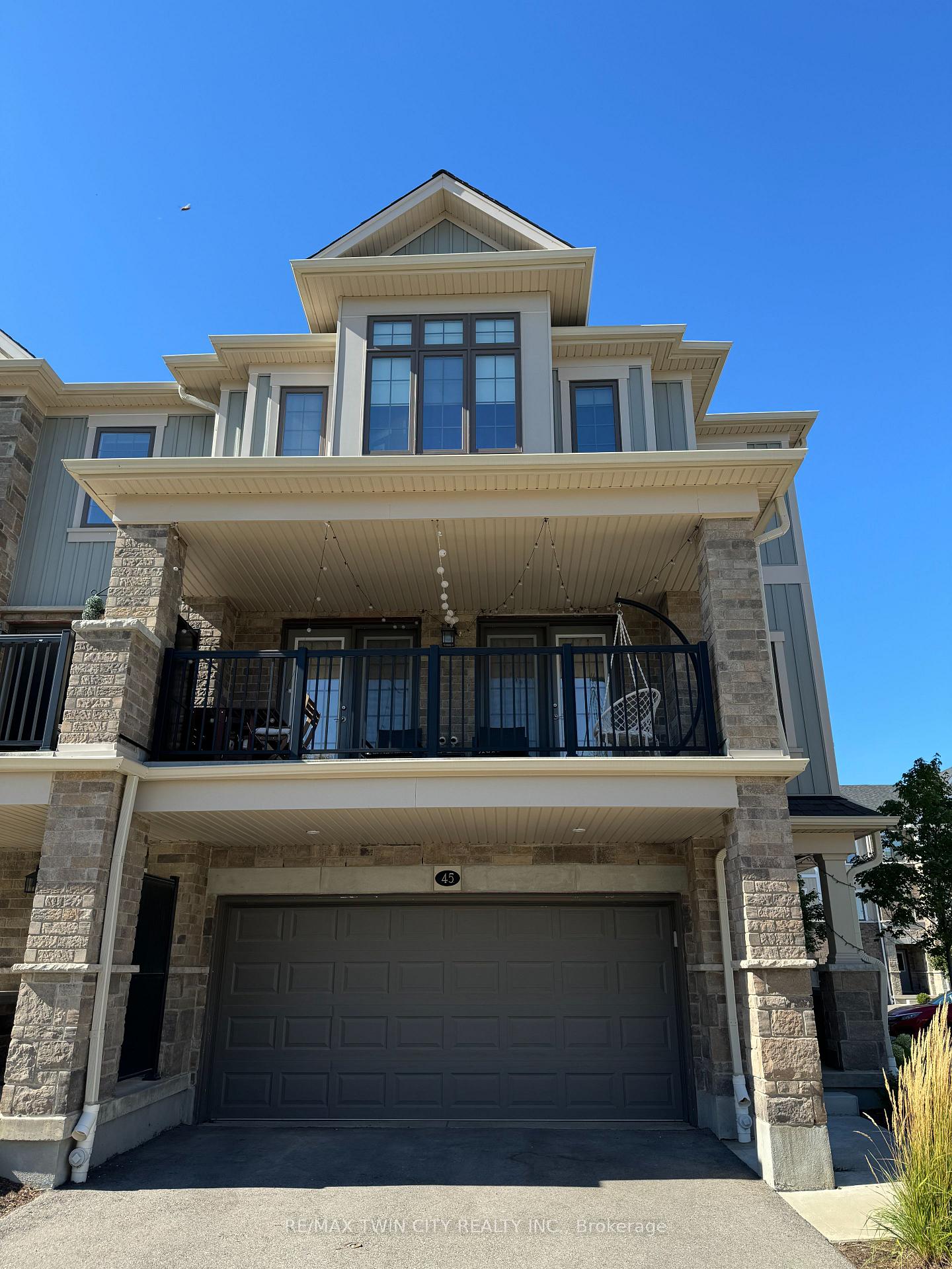 45 Bank Swallow Crescent Kitchener Ontario Canada Rent residential Jamie Kubassek RE/MAX Twin City Realty Inc., Brokerage*