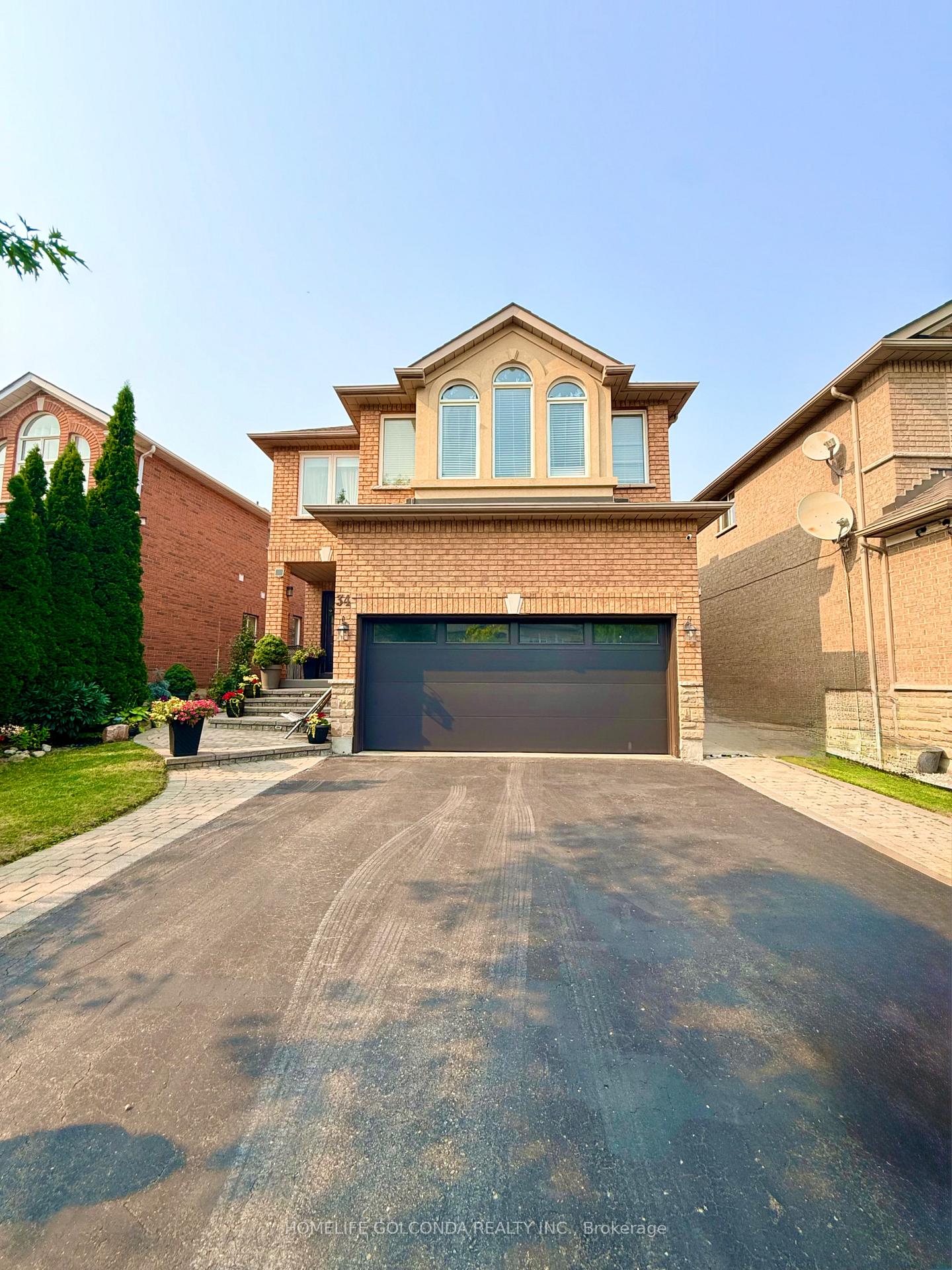 34 Linda Margaret Crescent Richmond Hill Ontario Canada Rent residential   HomeLife Golconda Realty Inc., Brokerage*