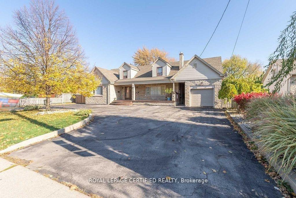 110 Gray Road Hamilton Ontario Canada Sale residential Akash  Gupta Century 21 Heritage Group Ltd. Brokerage*