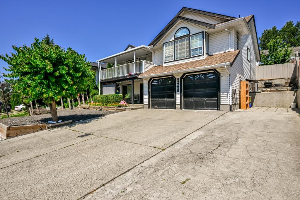 30921 SANDPIPER DRIVE Abbotsford British Columbia Canada Sale residential Peter Skrzyniarz HOMELIFE ADVANTAGE REALTY LTD,