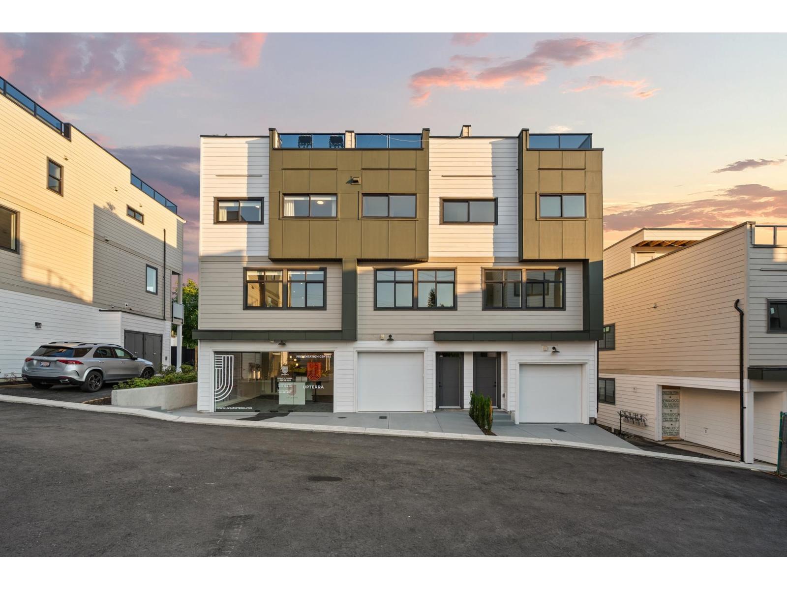 110 34588 MARSHALL ROAD Abbotsford British Columbia Canada Sale residential Gonzalo Santos PREC Real Broker B.C. Ltd.