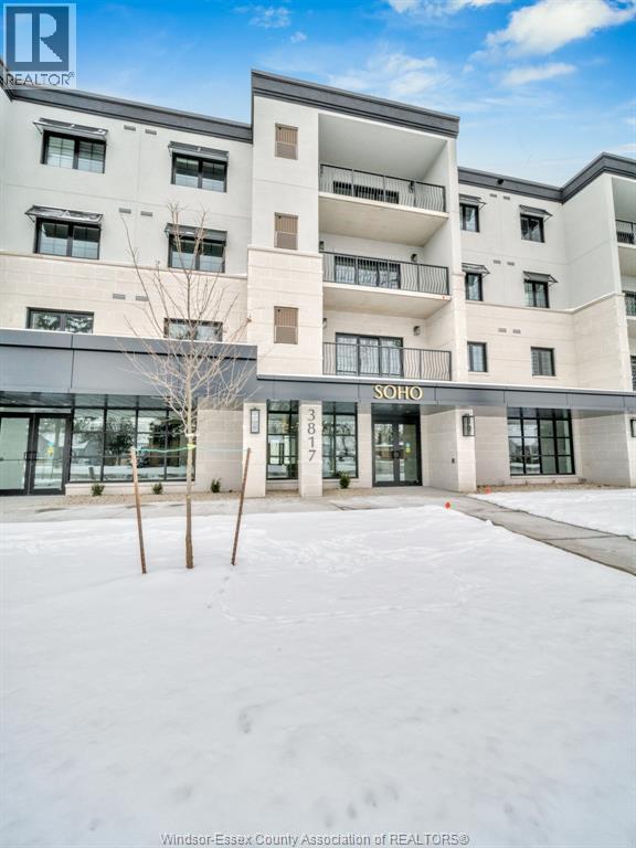 3817 HOWARD AVENUE Unit# 411 Windsor Ontario Canada Sale residential Nevena Malivuk Right at Home Realty, Brokerage*